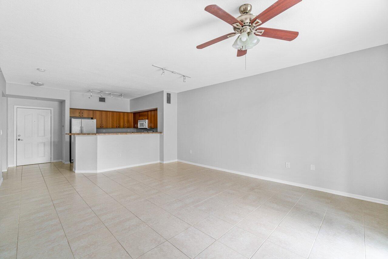 255 NE 3rd Avenue 2416