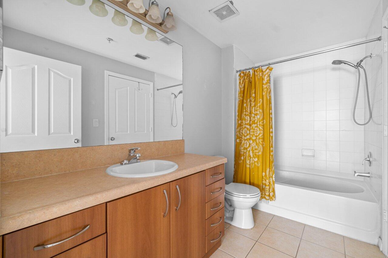 255 NE 3rd Avenue 2416