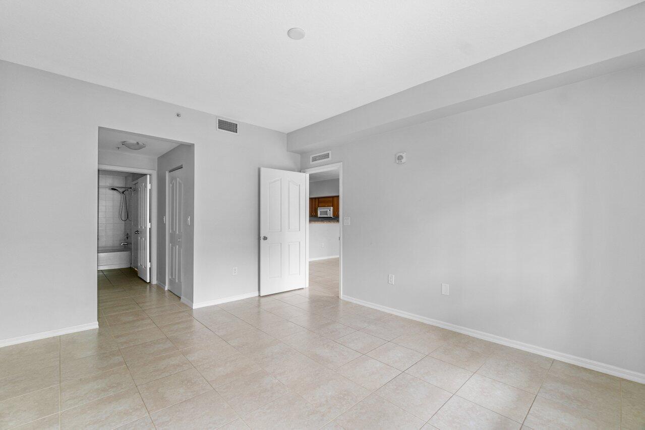 255 NE 3rd Avenue 2416