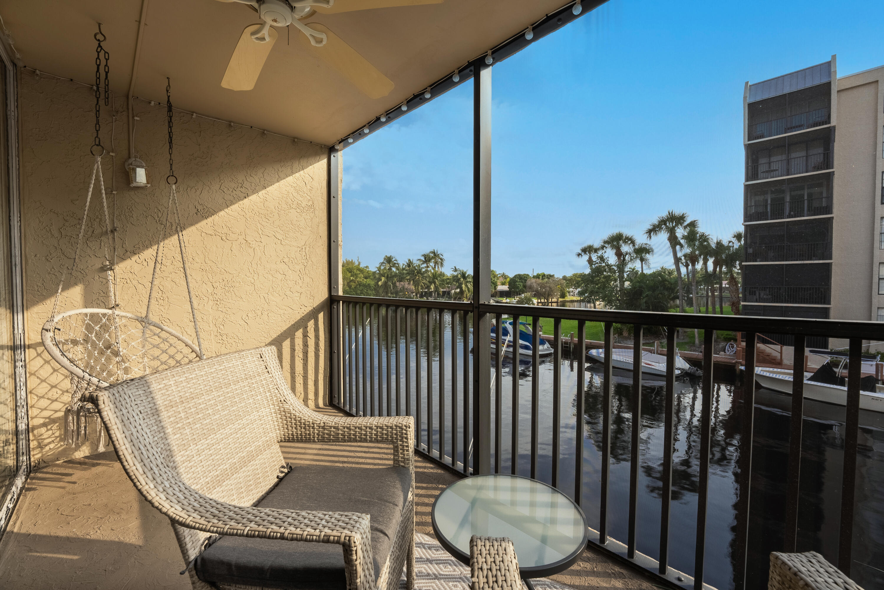 8 Royal Palm Way 203