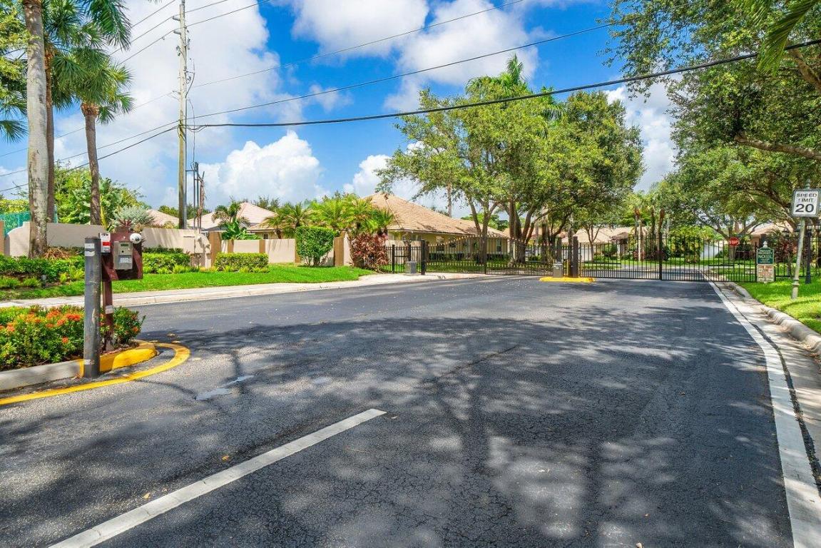 5530 Grande Palm Circle, Delray Beach