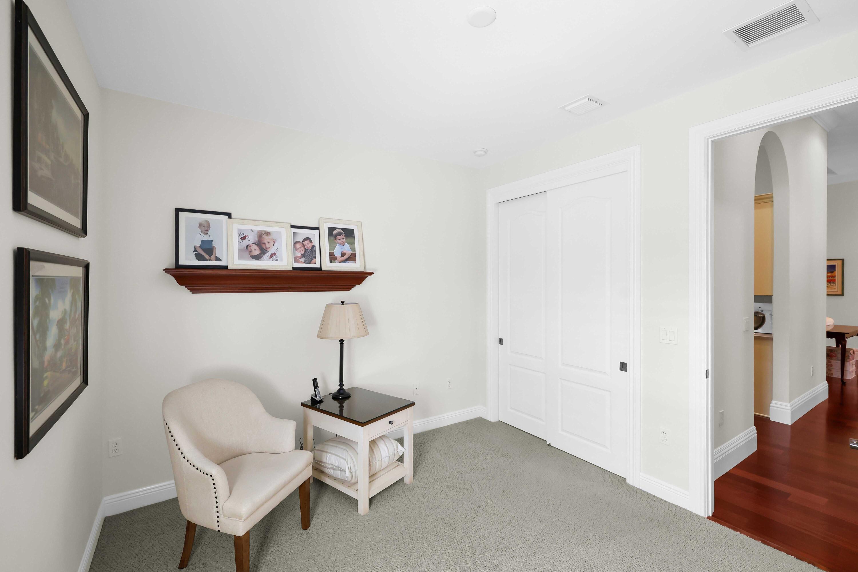 2712 NE 31st Court