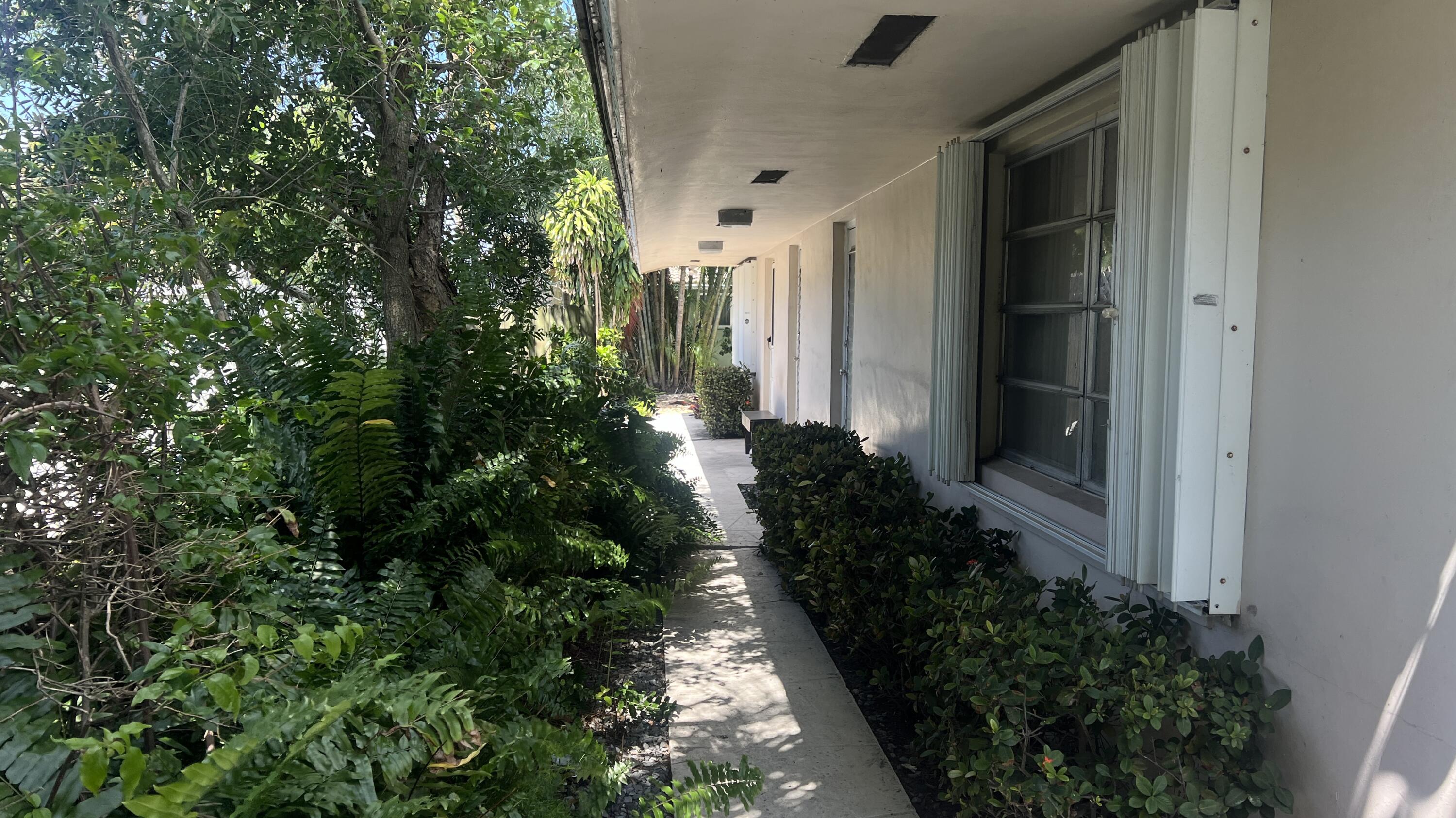 2180 NE 44th Street