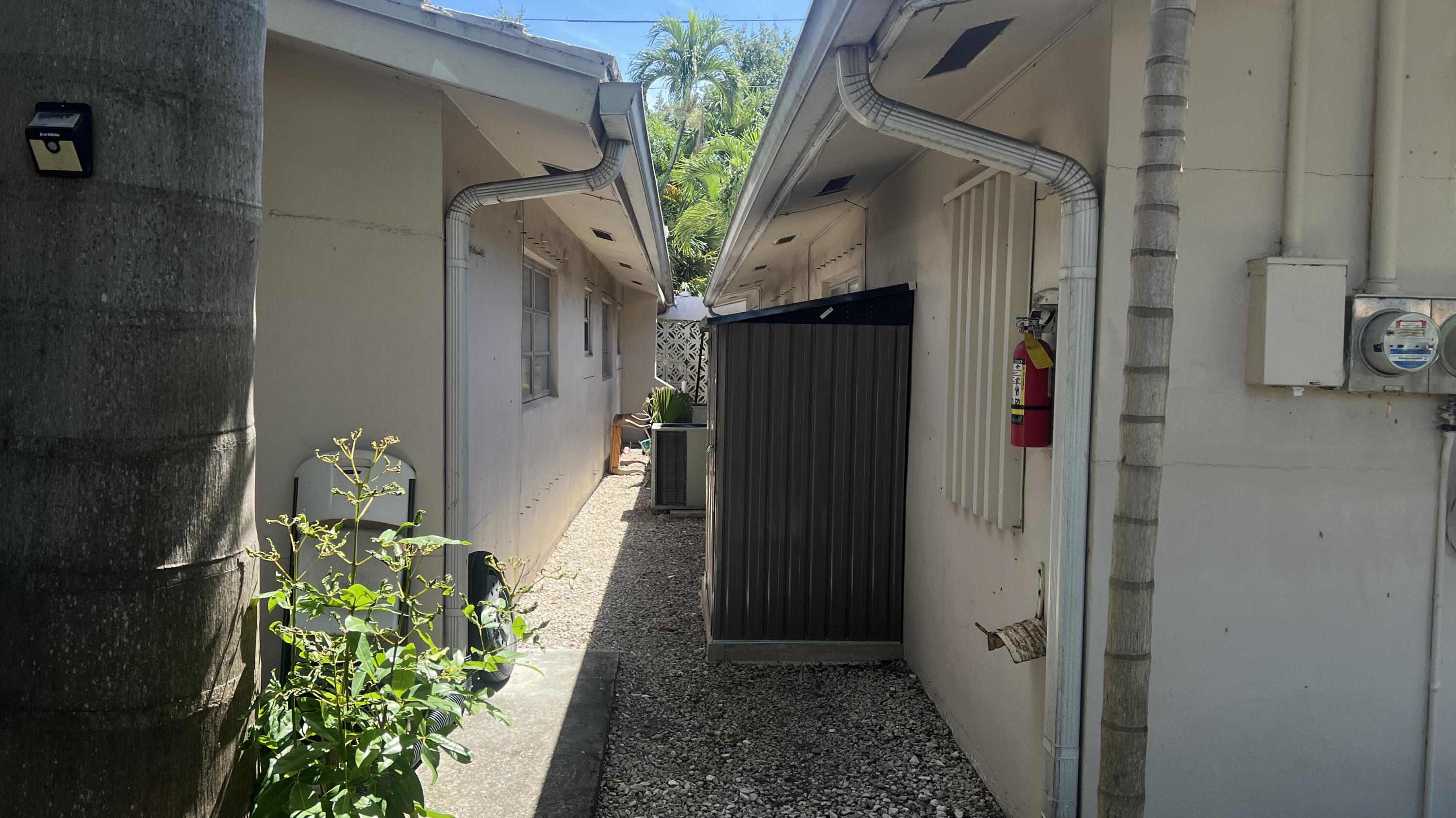 2180 NE 44th Street