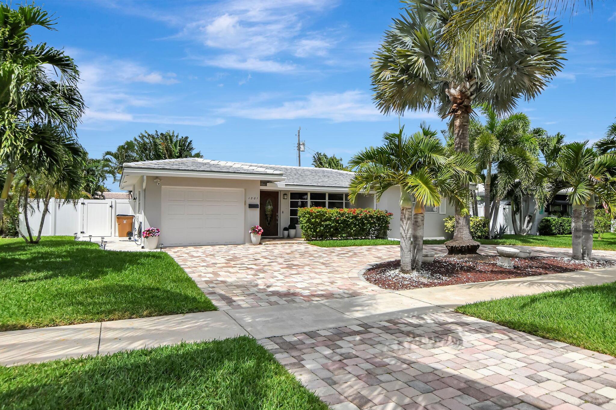 1301 SE 14 Drive