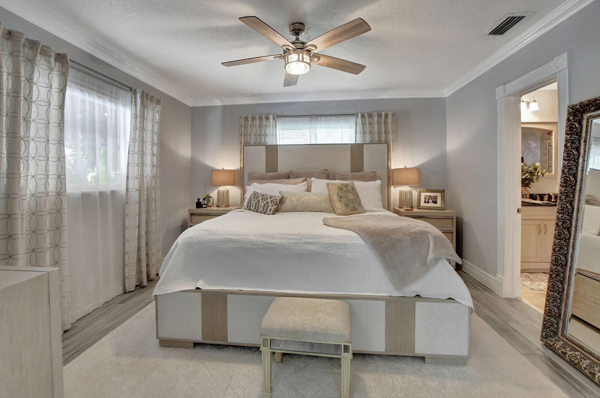 1301 SE 14 Drive