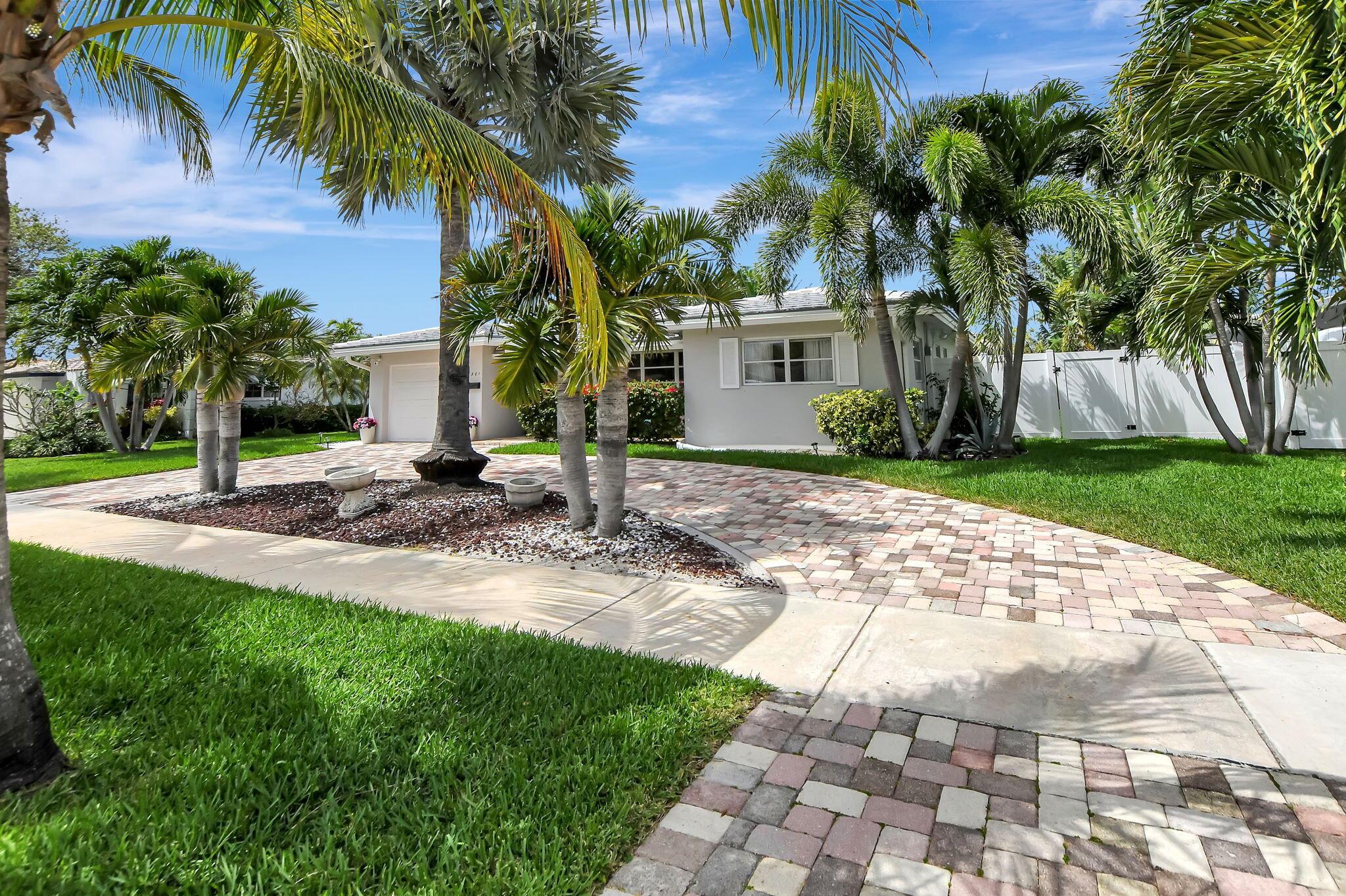 1301 SE 14 Drive