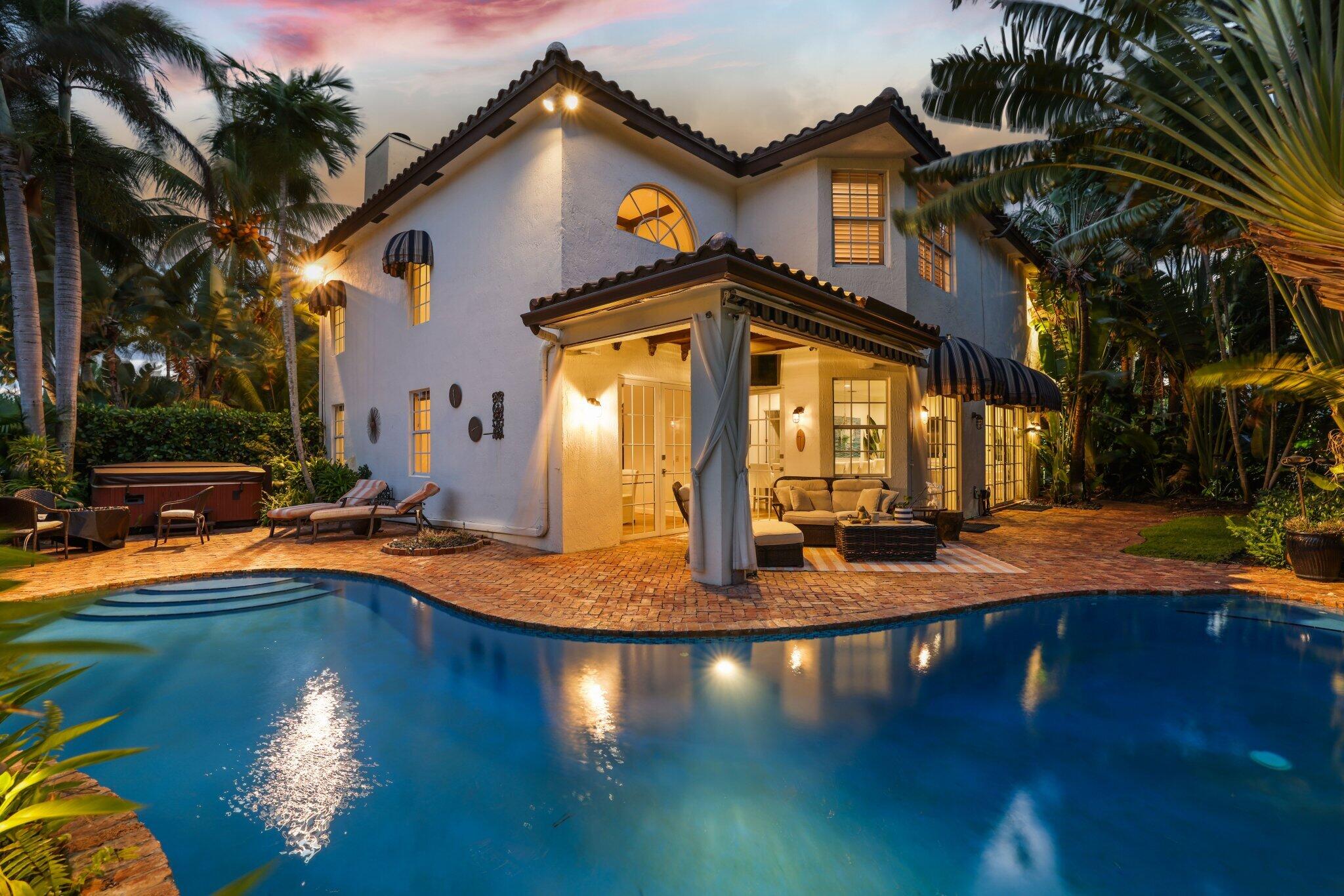 305 SW 17th Street