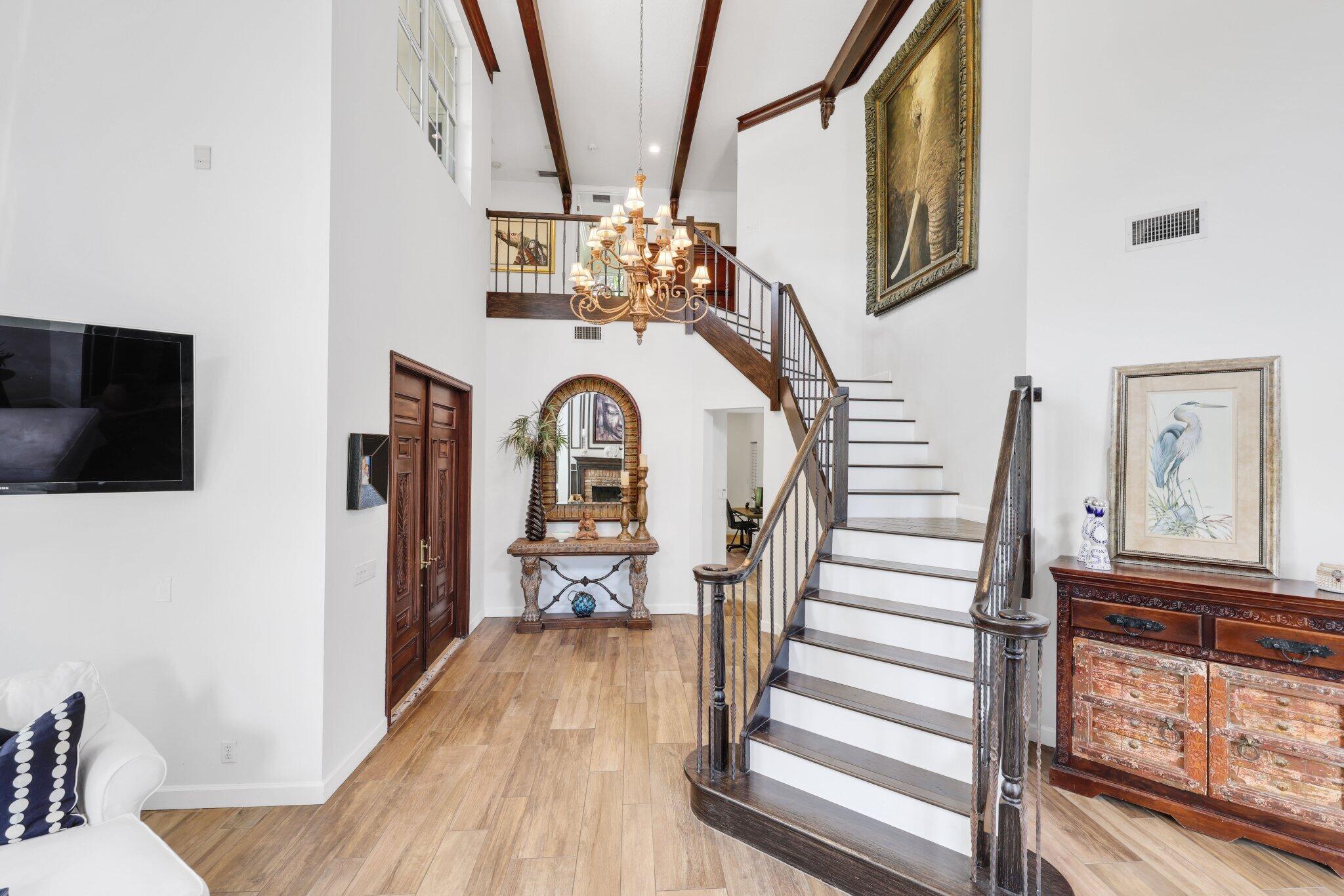 305 SW 17th Street