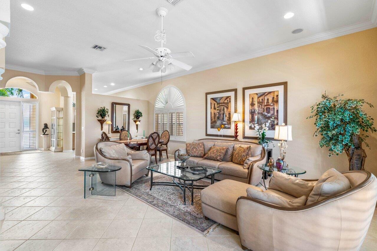5303 Ventura Drive