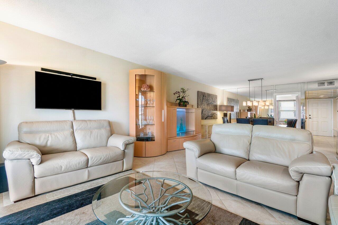 2871 N Ocean Boulevard D406