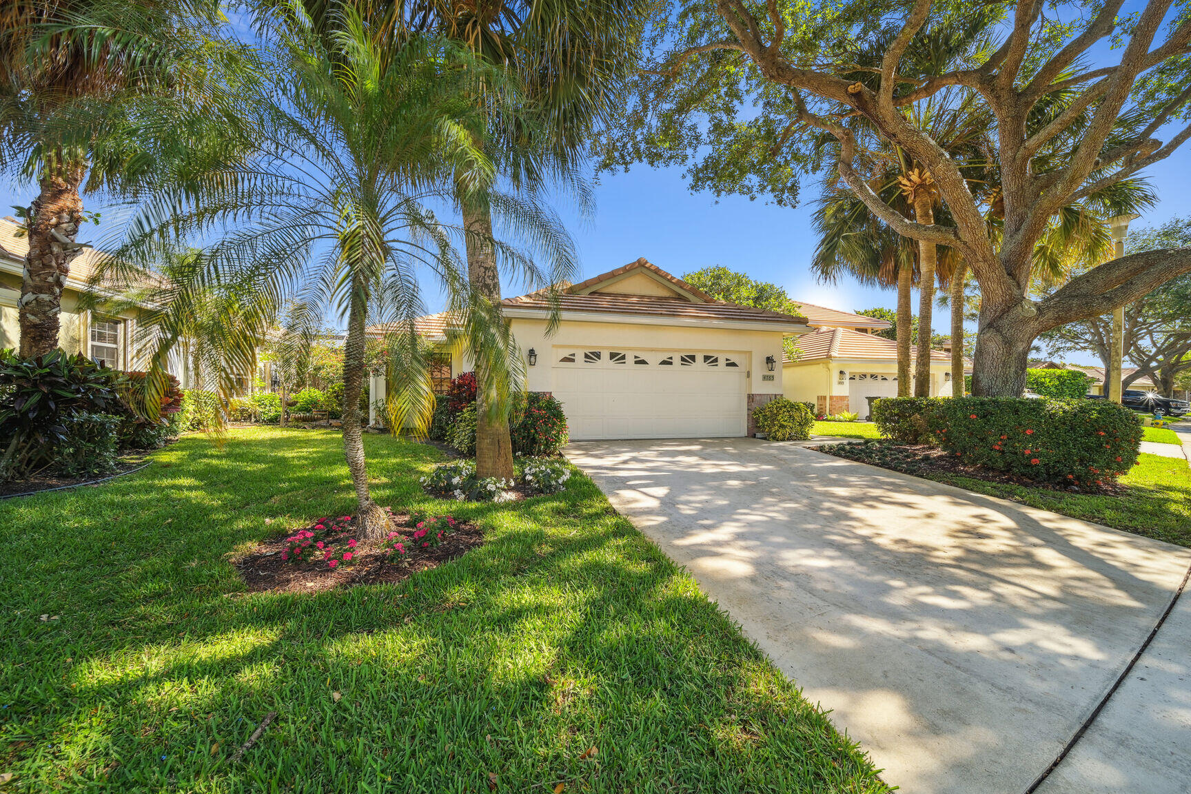 4785 Sherwood Forest Drive