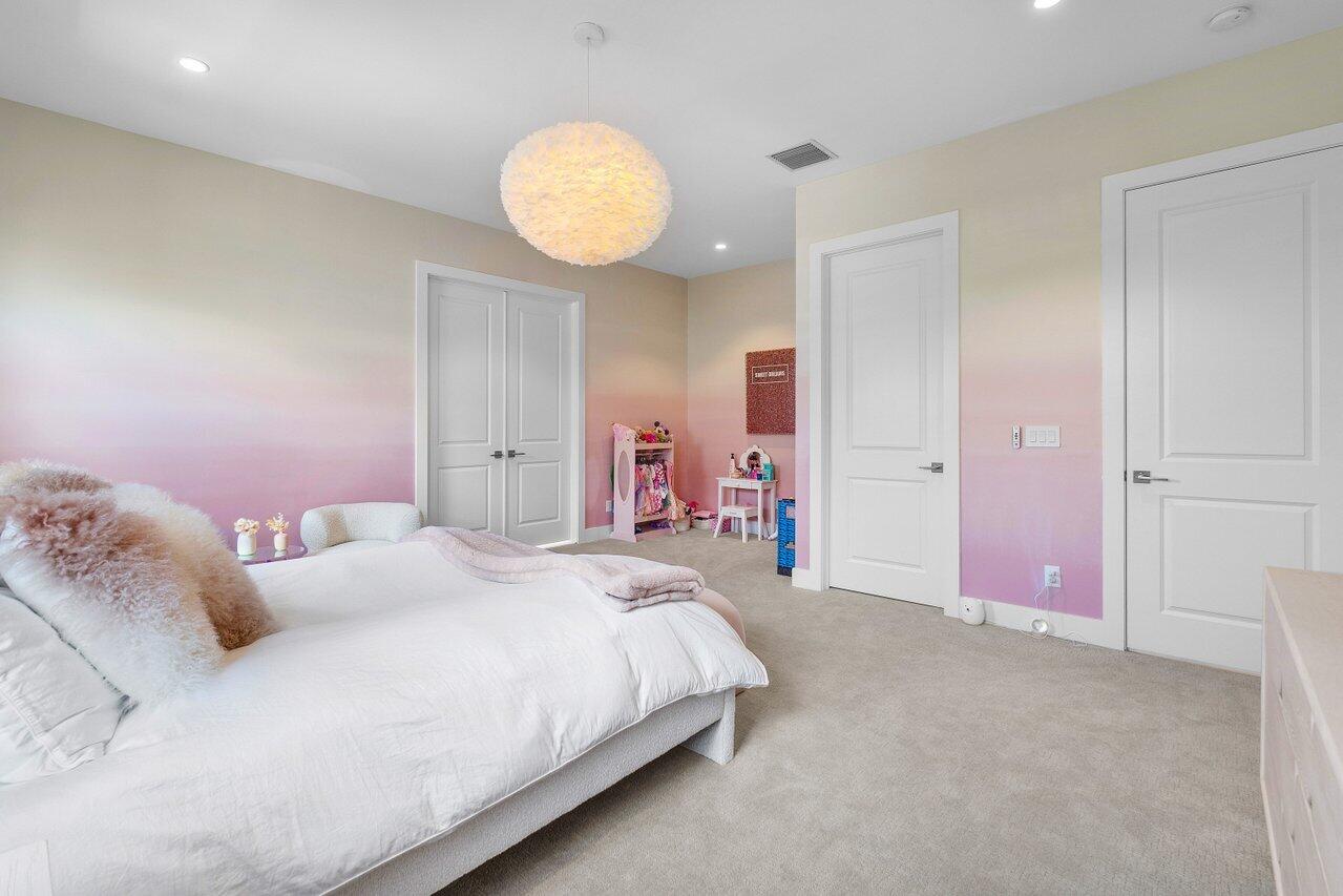 2560 NW 75th Street