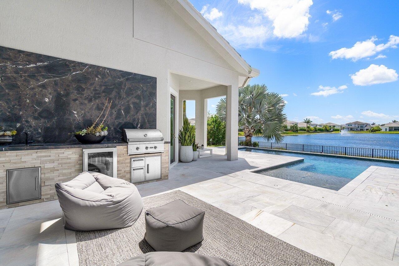 2560 NW 75th Street