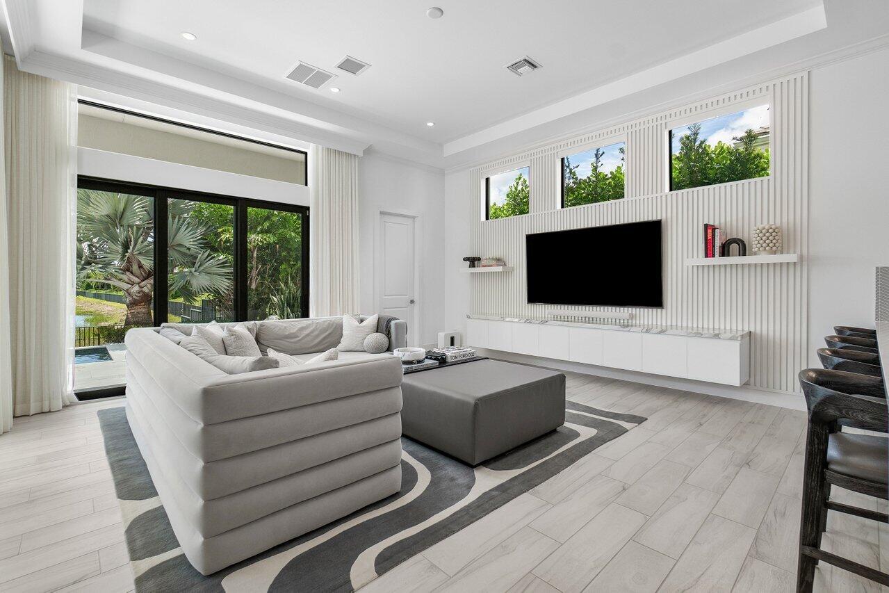 2560 NW 75th Street