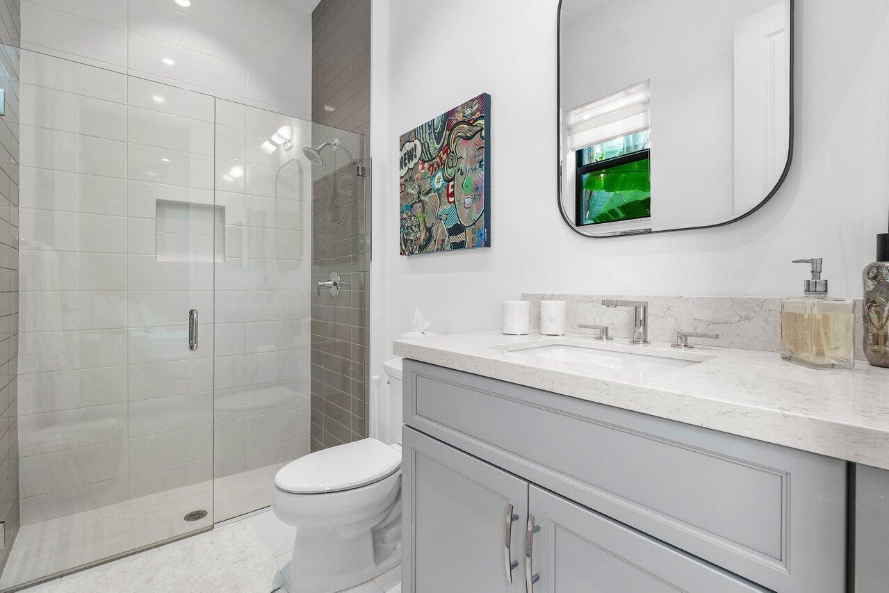 2560 NW 75th Street
