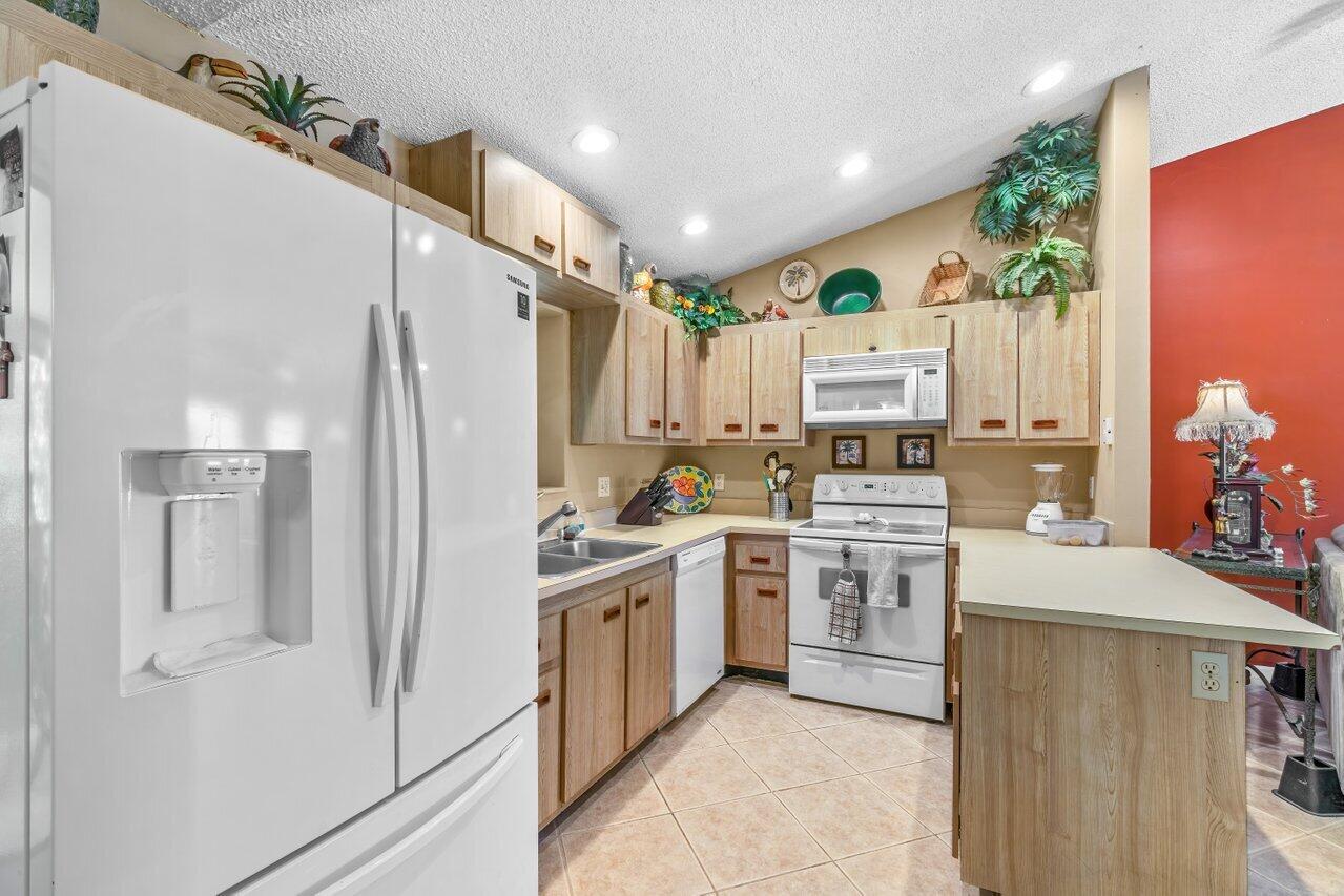 4661 Pine Grove Drive 4661