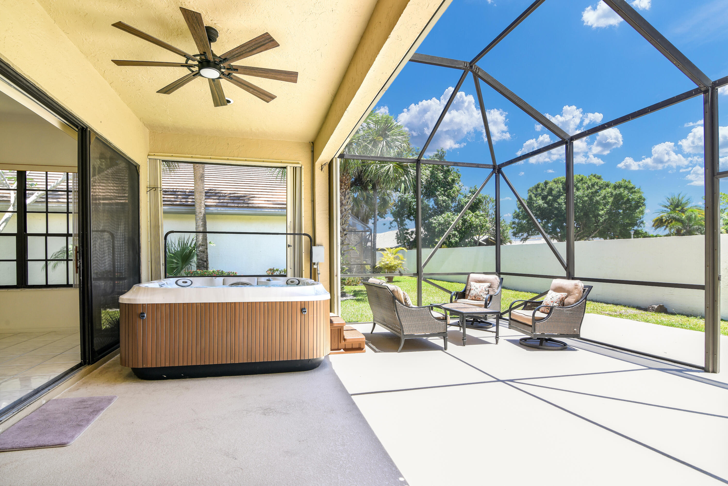 4800 Sherwood Forest Drive