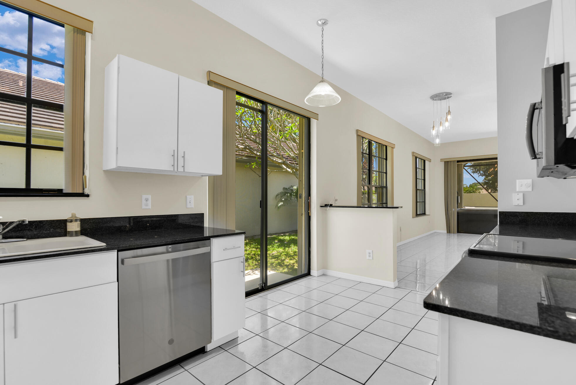 4800 Sherwood Forest Drive