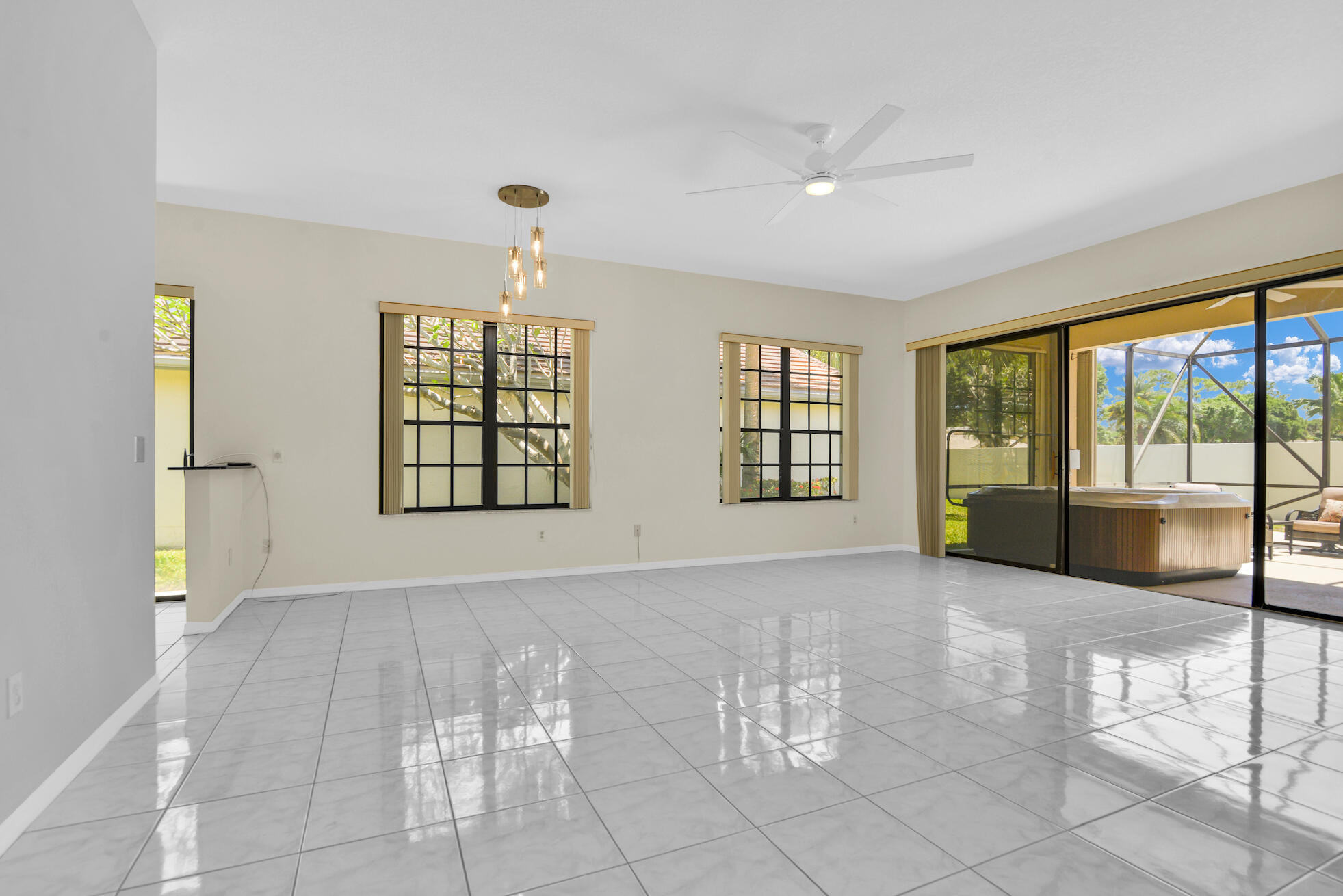 4800 Sherwood Forest Drive