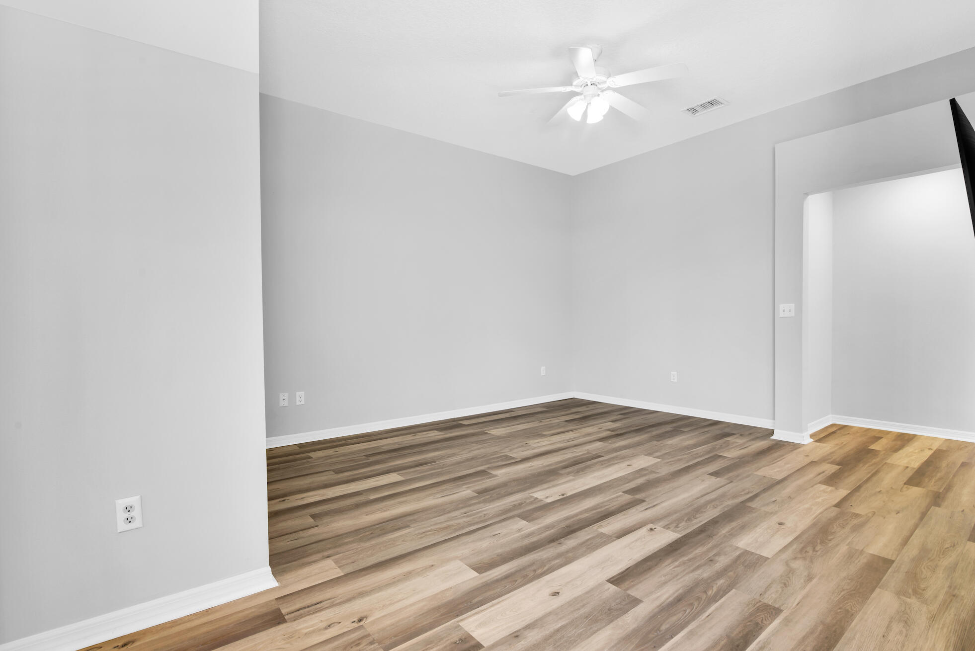 4800 Sherwood Forest Drive