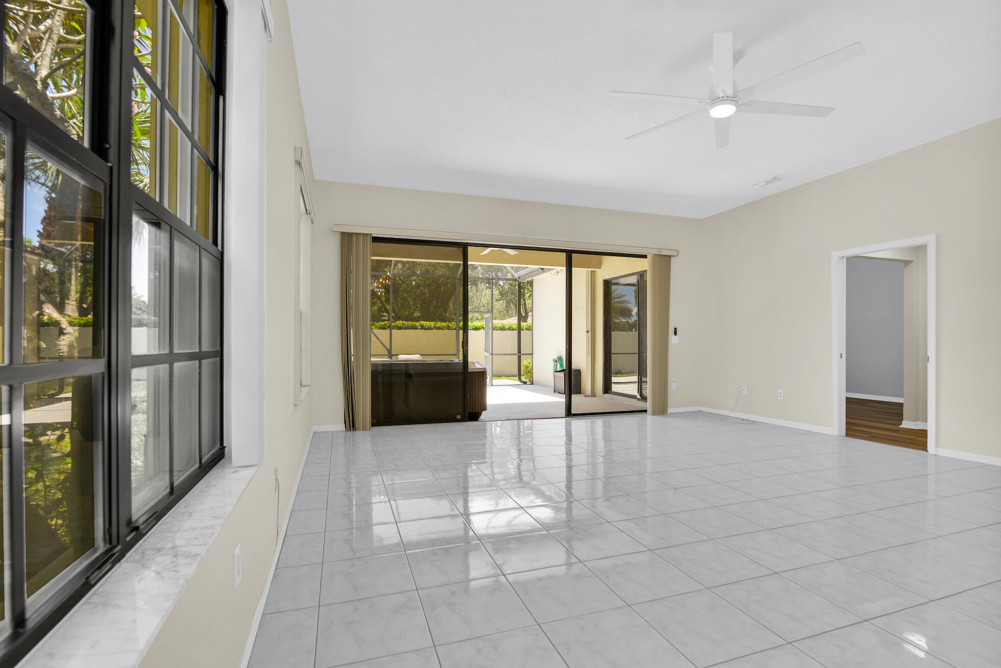 4800 Sherwood Forest Drive