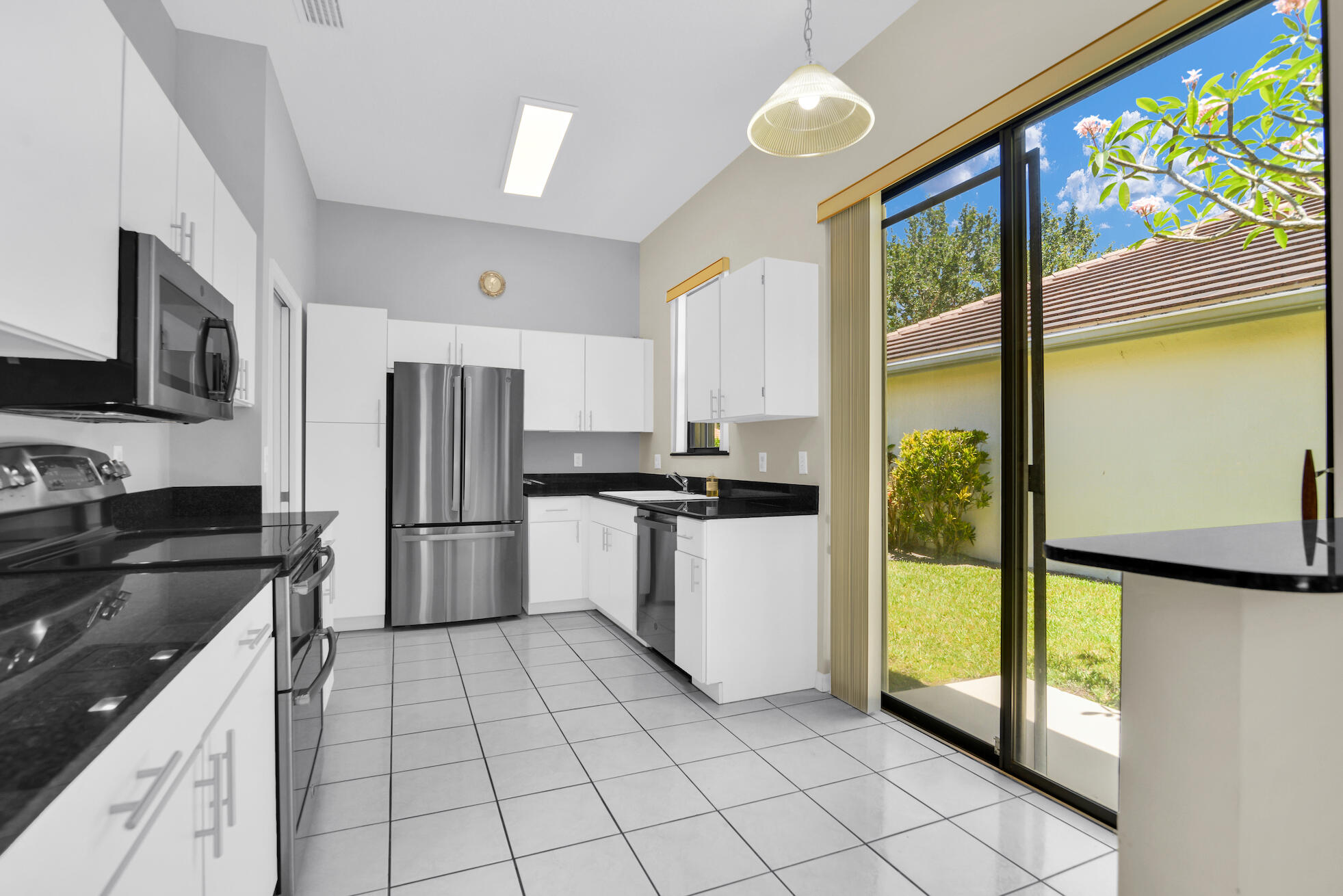 4800 Sherwood Forest Drive