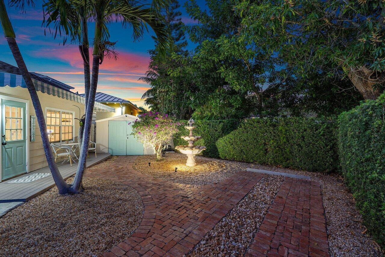 521 N Swinton Avenue