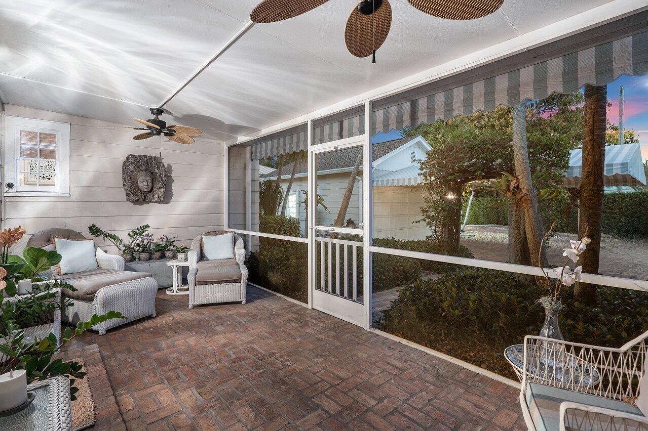 521 N Swinton Avenue