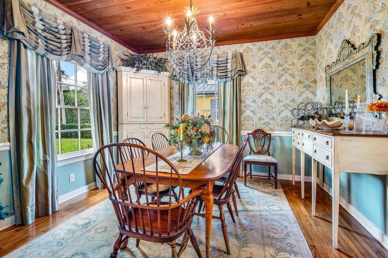 521 N Swinton Avenue