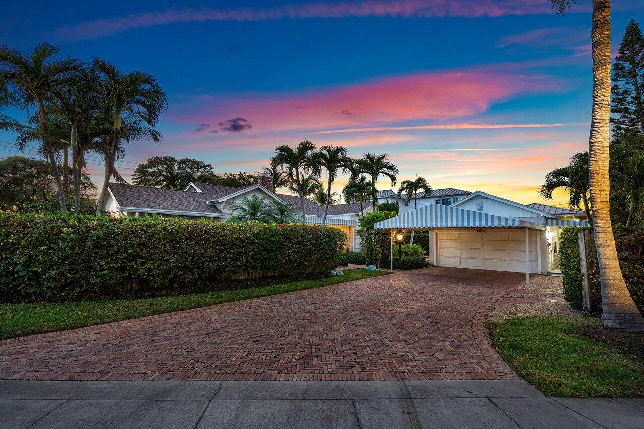 521 N Swinton Avenue