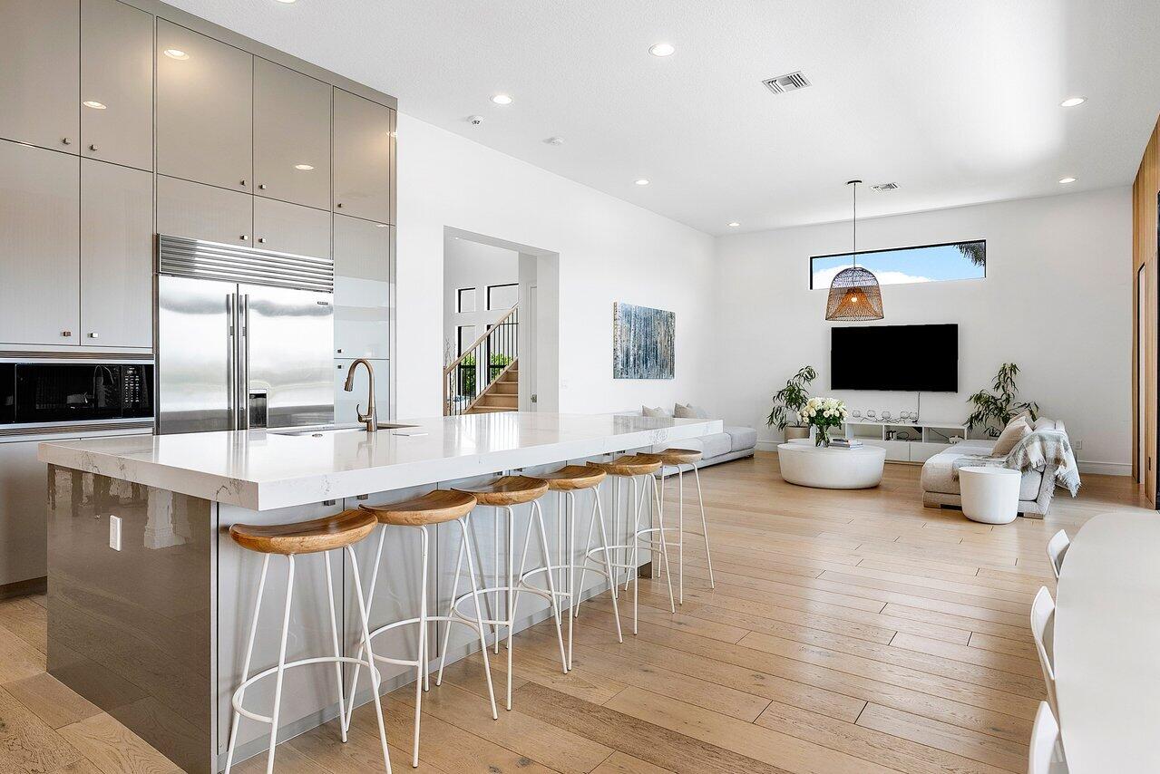 9180 Benedetta Place