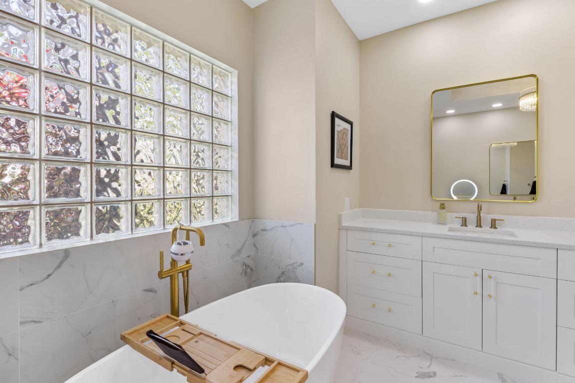 21159 Falls Ridge Way