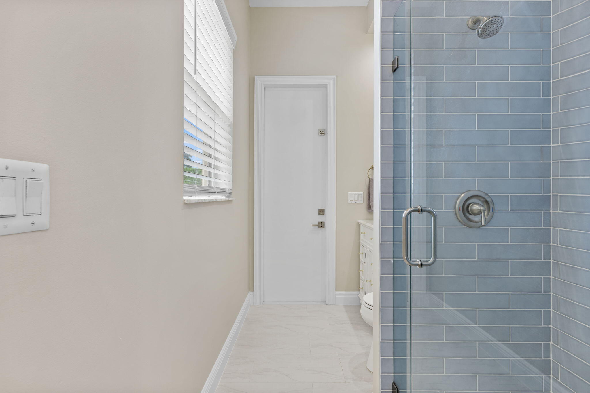 21159 Falls Ridge Way