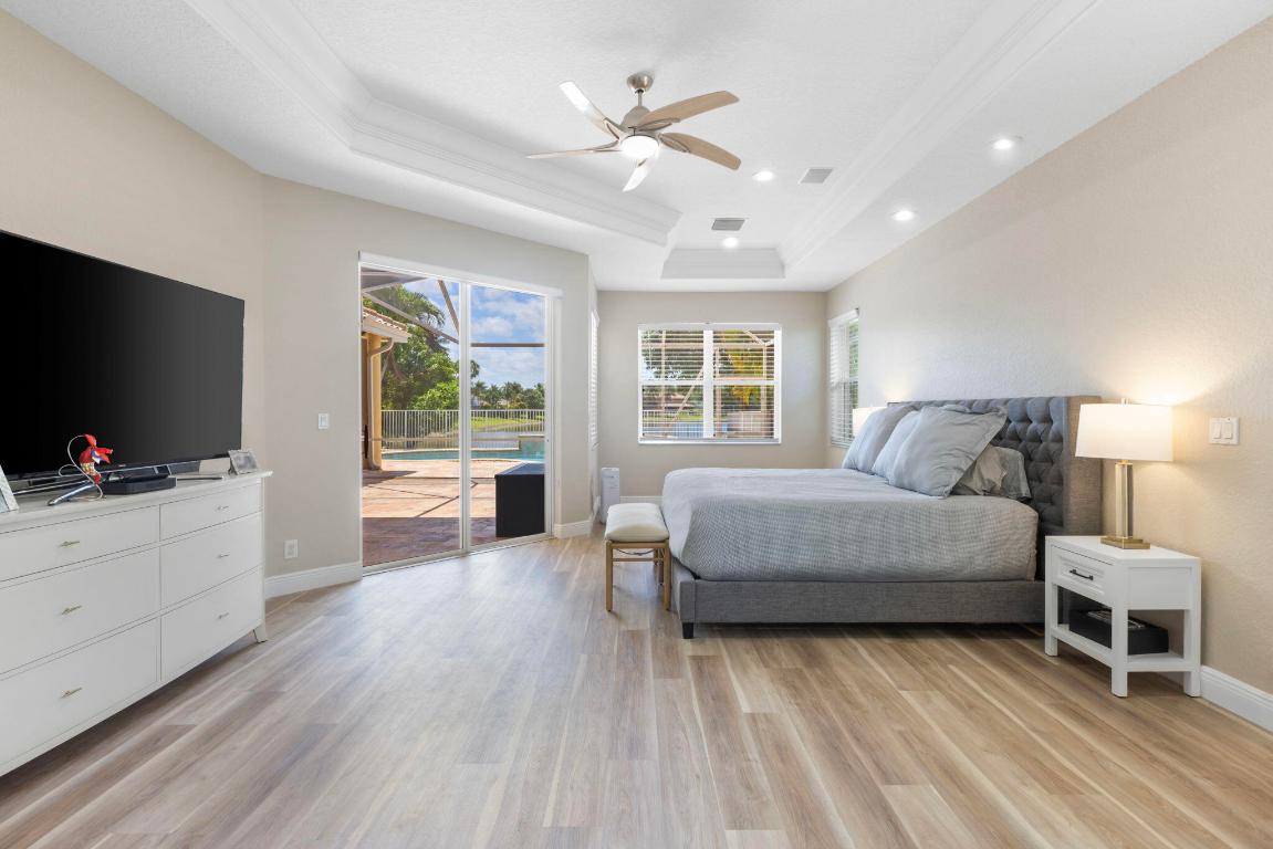 21159 Falls Ridge Way