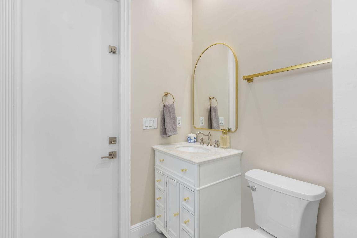 21159 Falls Ridge Way