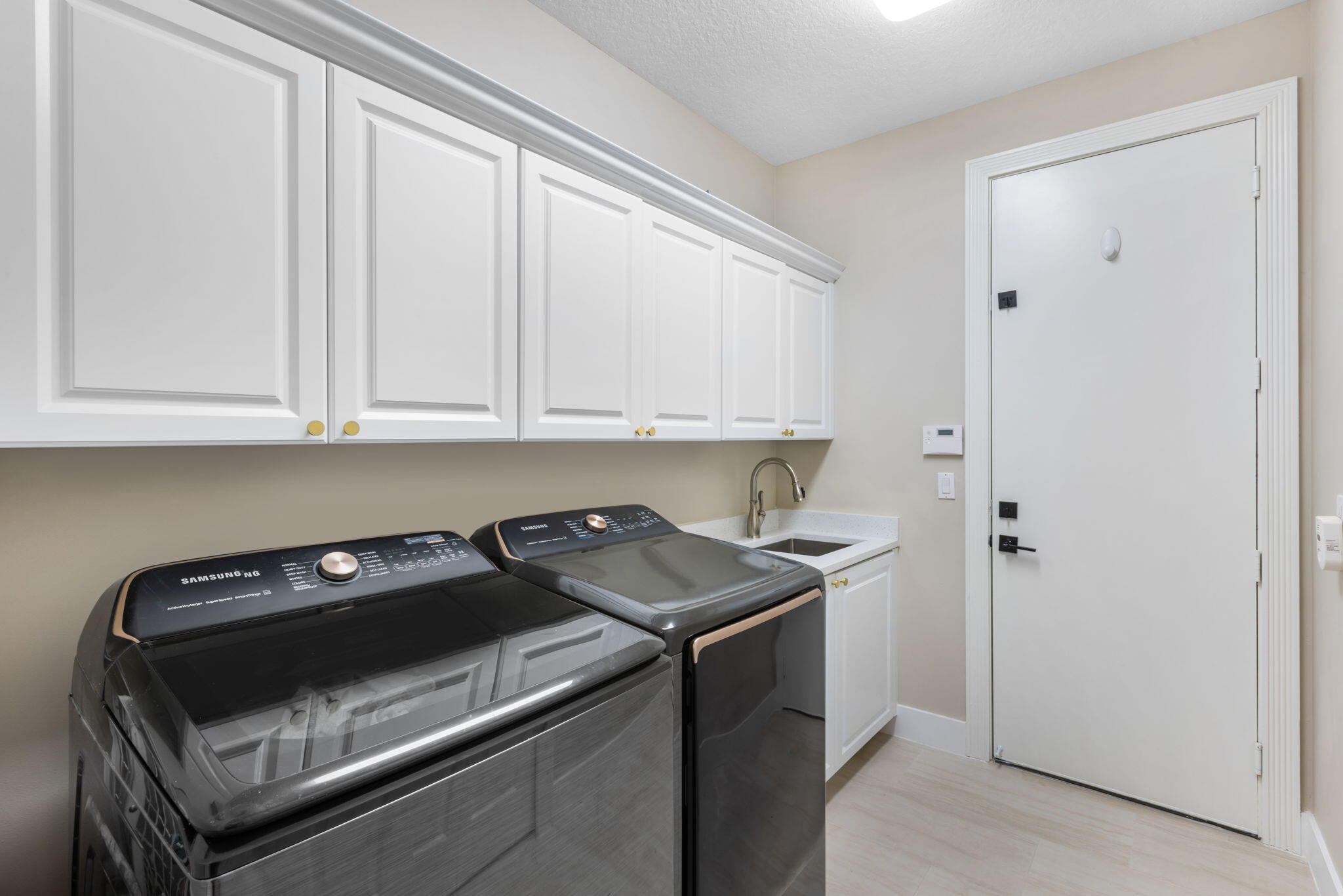 21159 Falls Ridge Way