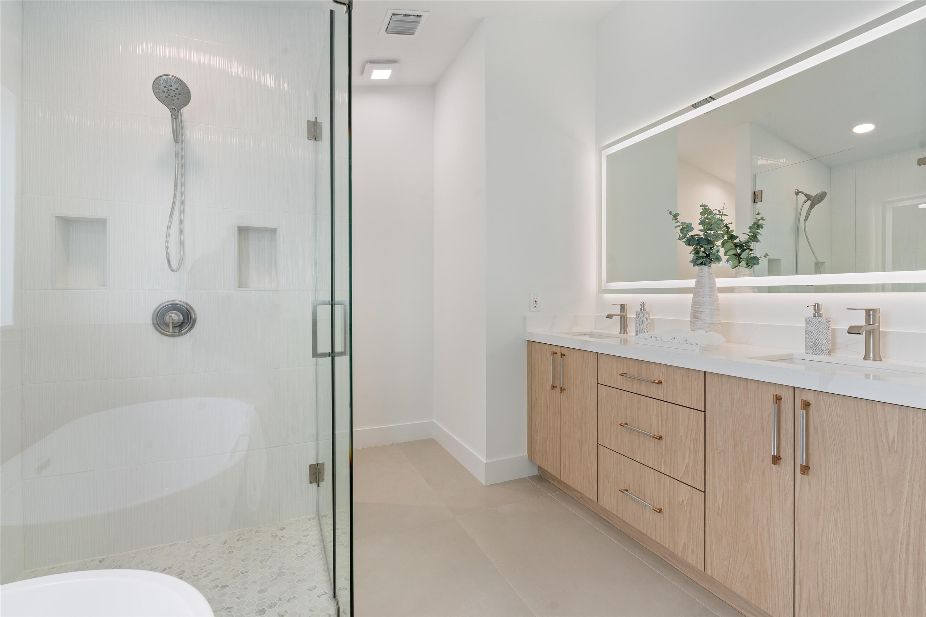 1175 Sea Grape Circle