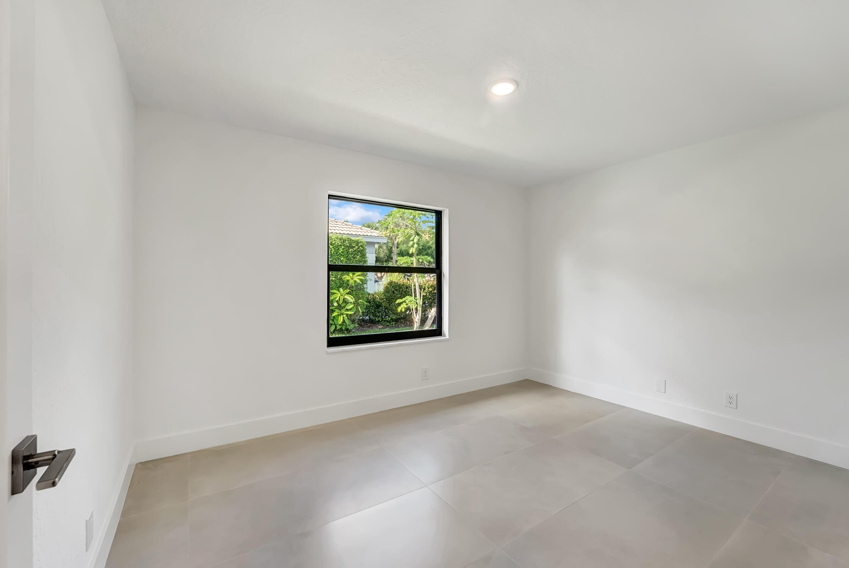 1175 Sea Grape Circle