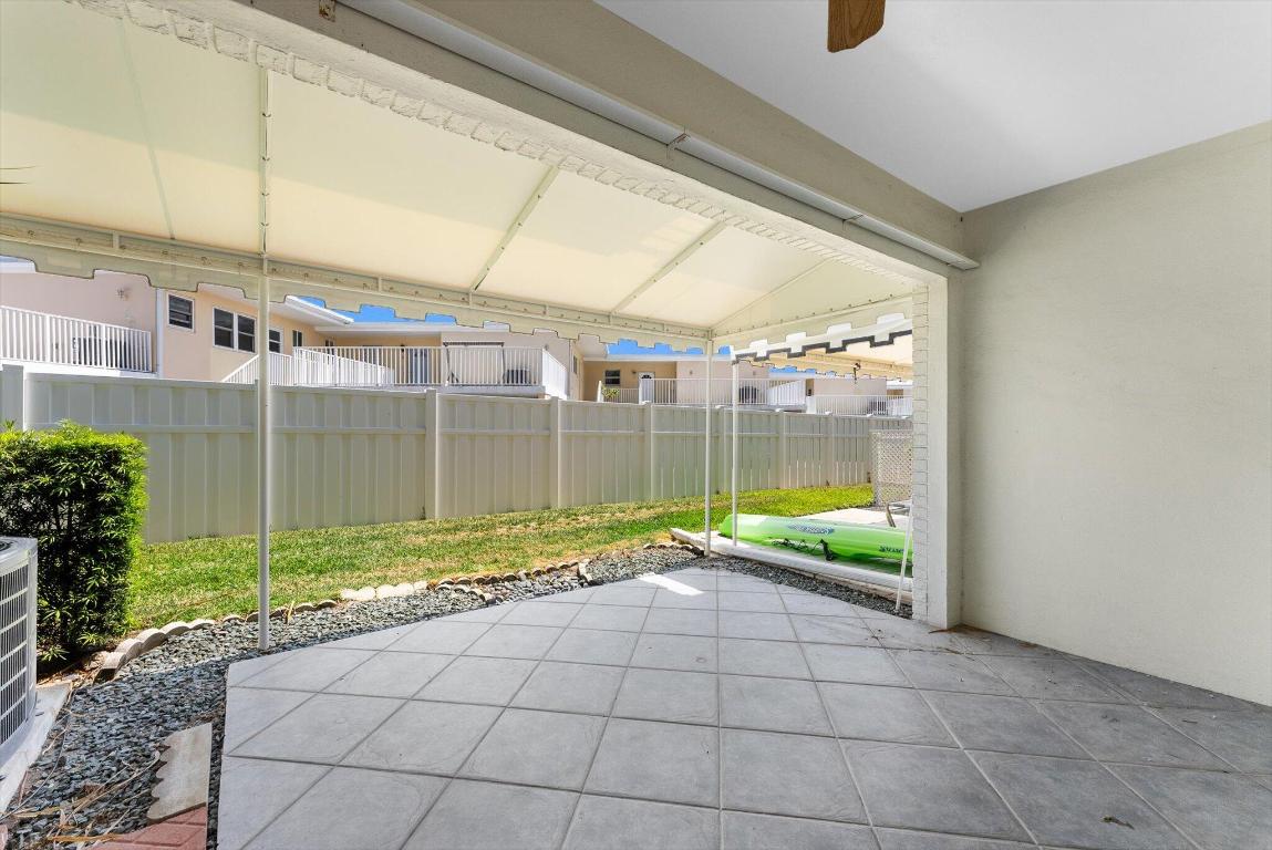 1194 Hillsboro Mile 31