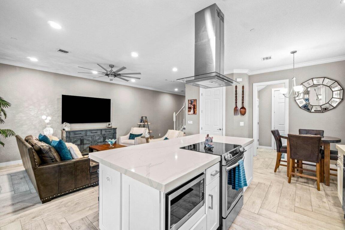 128 Lancaster Road, Boynton Beach