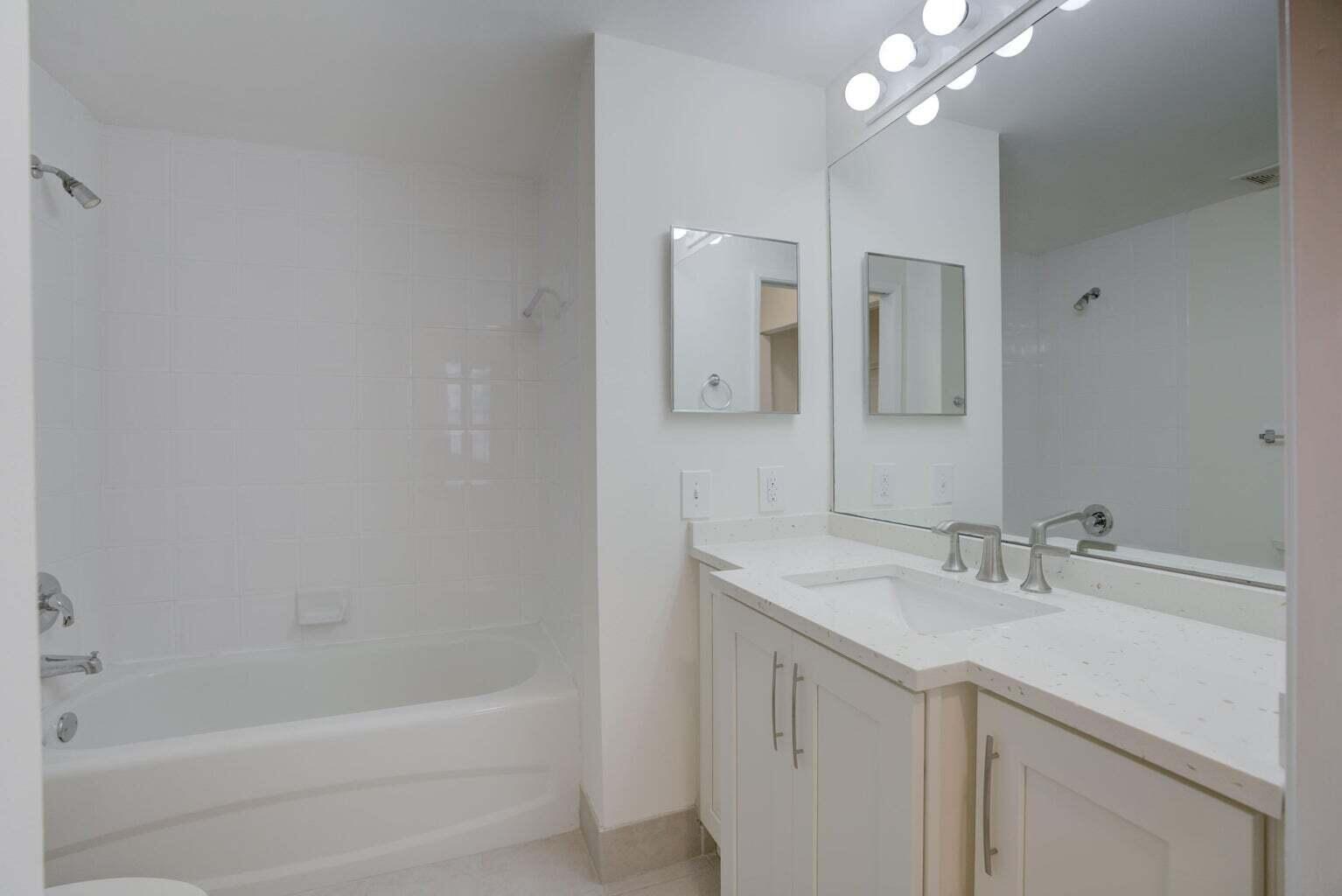 780 S Sapodilla Avenue 411