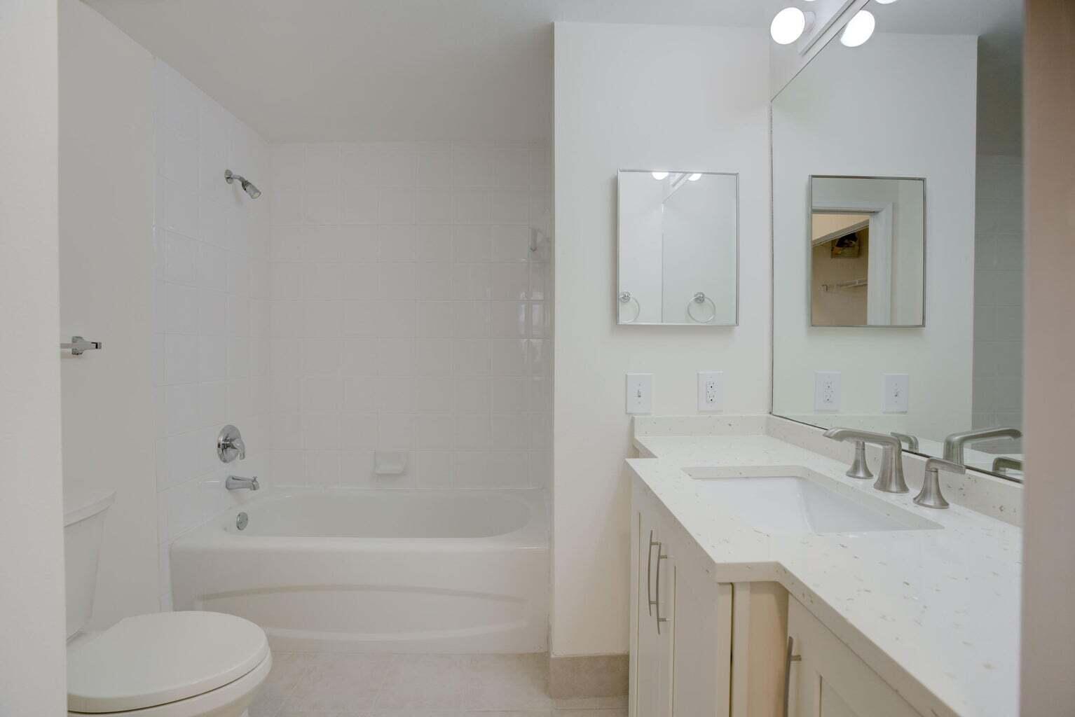 780 S Sapodilla Avenue 411