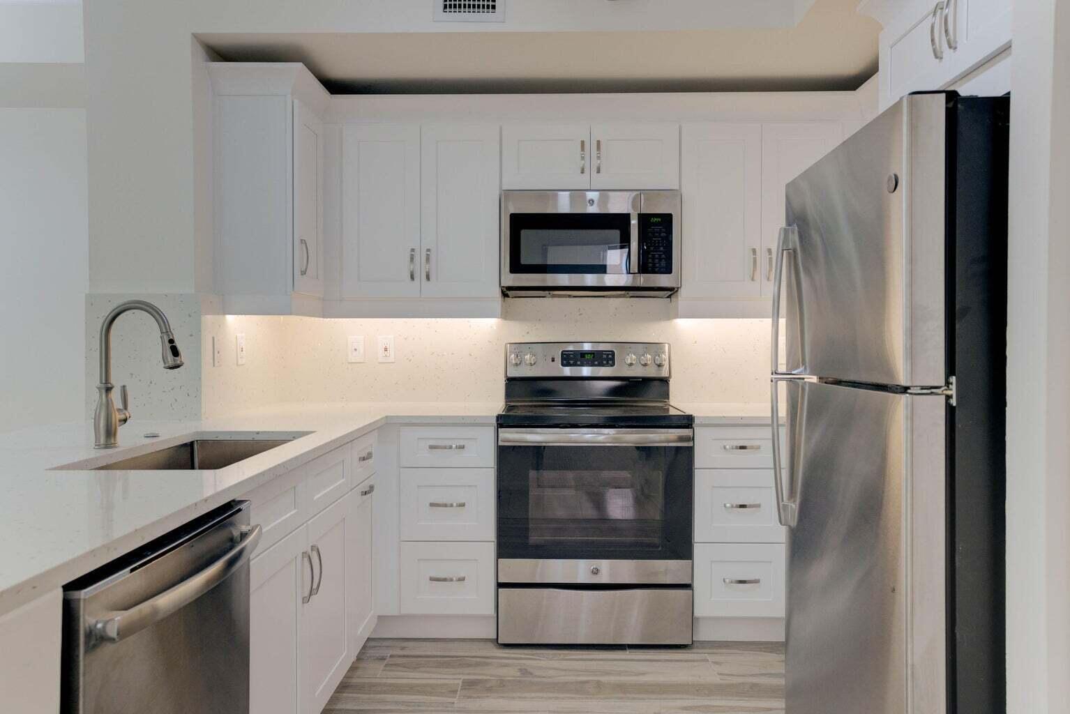 780 S Sapodilla Avenue 411