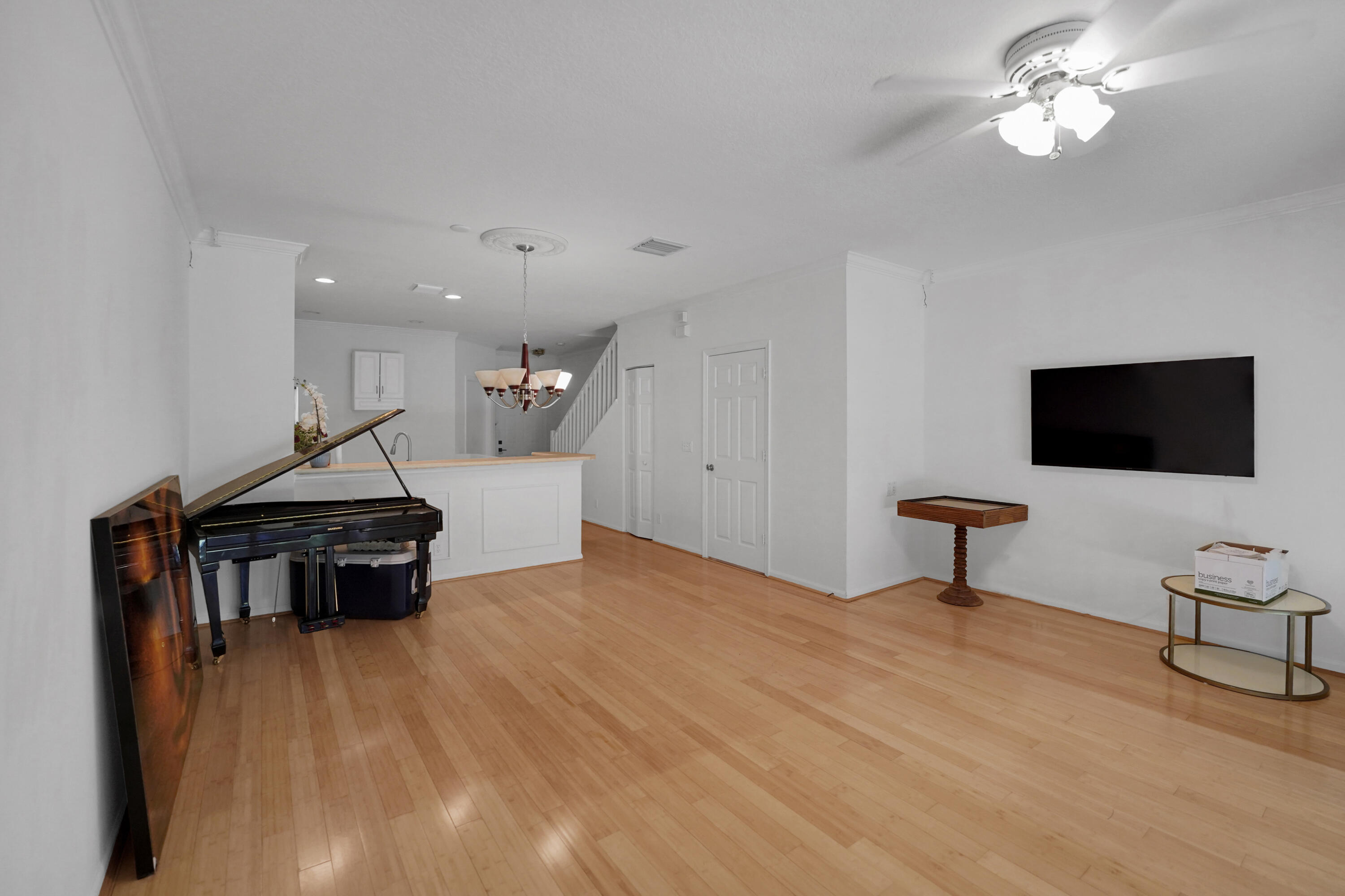 9728 Lago Drive