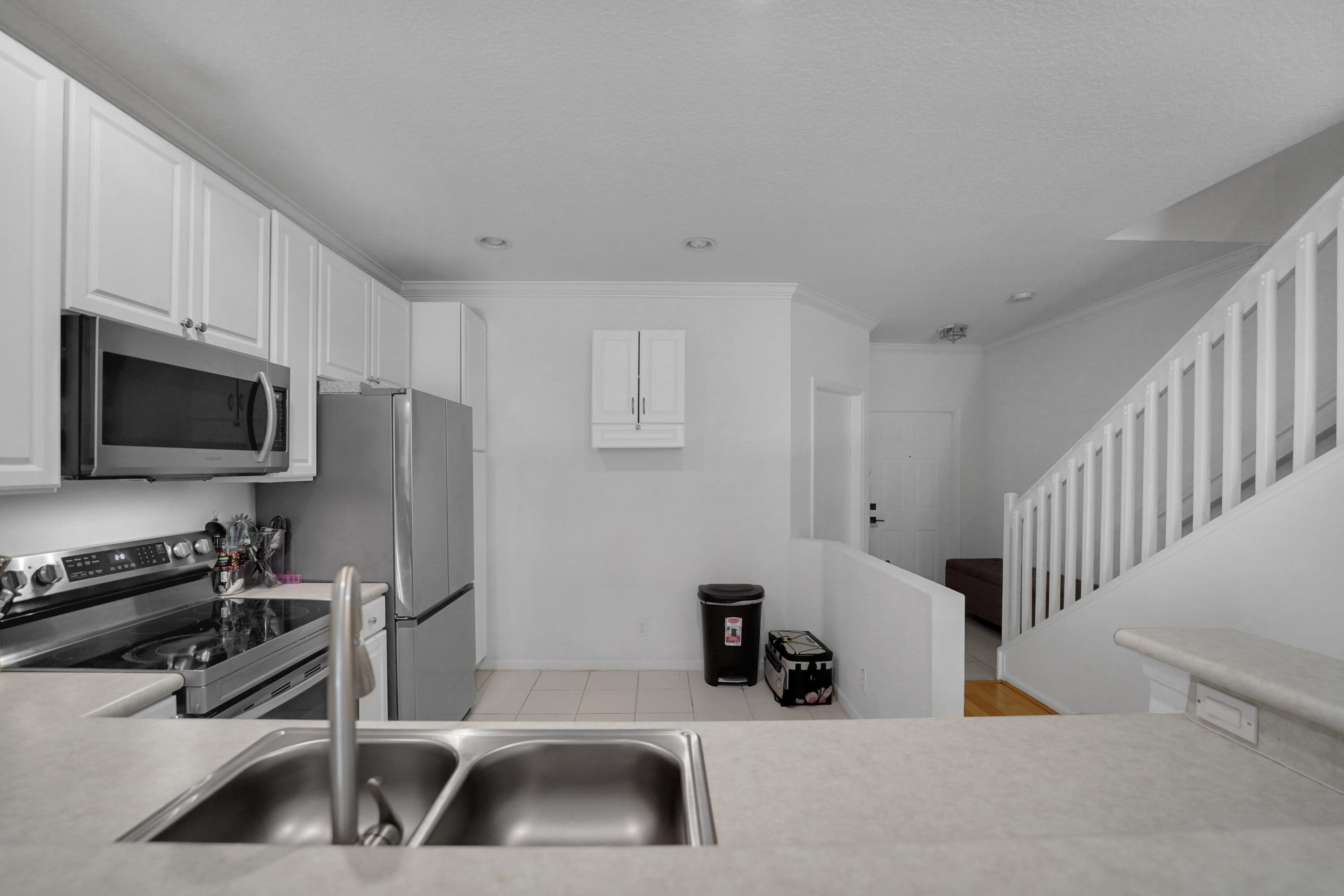 9728 Lago Drive