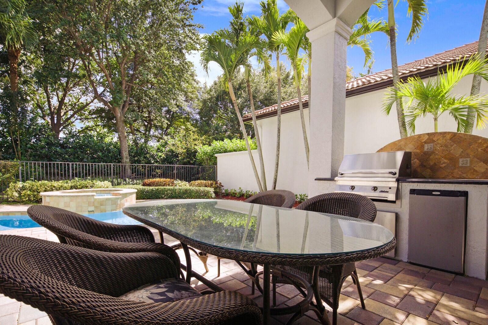 17857 Villa Club Way