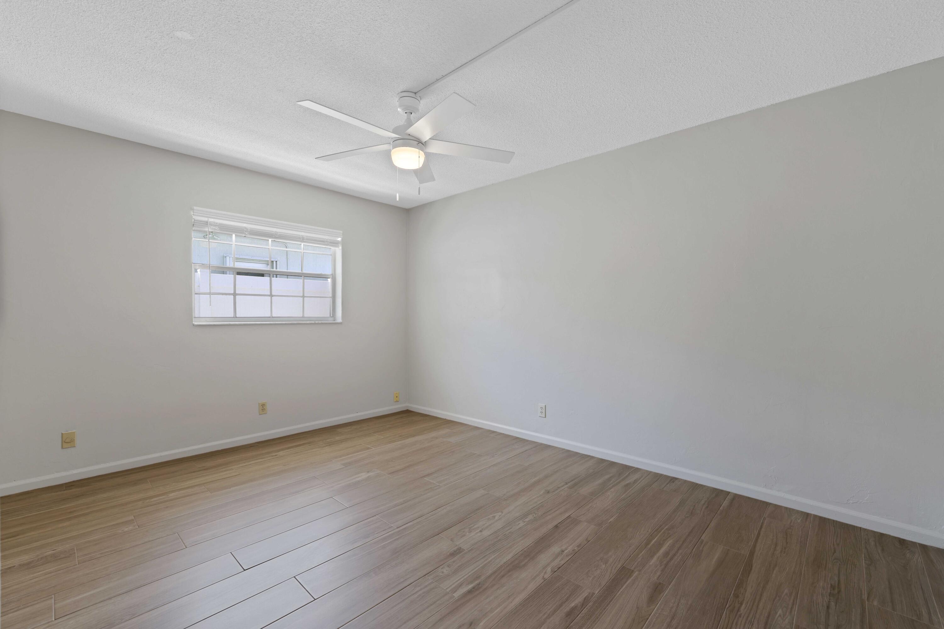 420 NE 11th Avenue 1-2