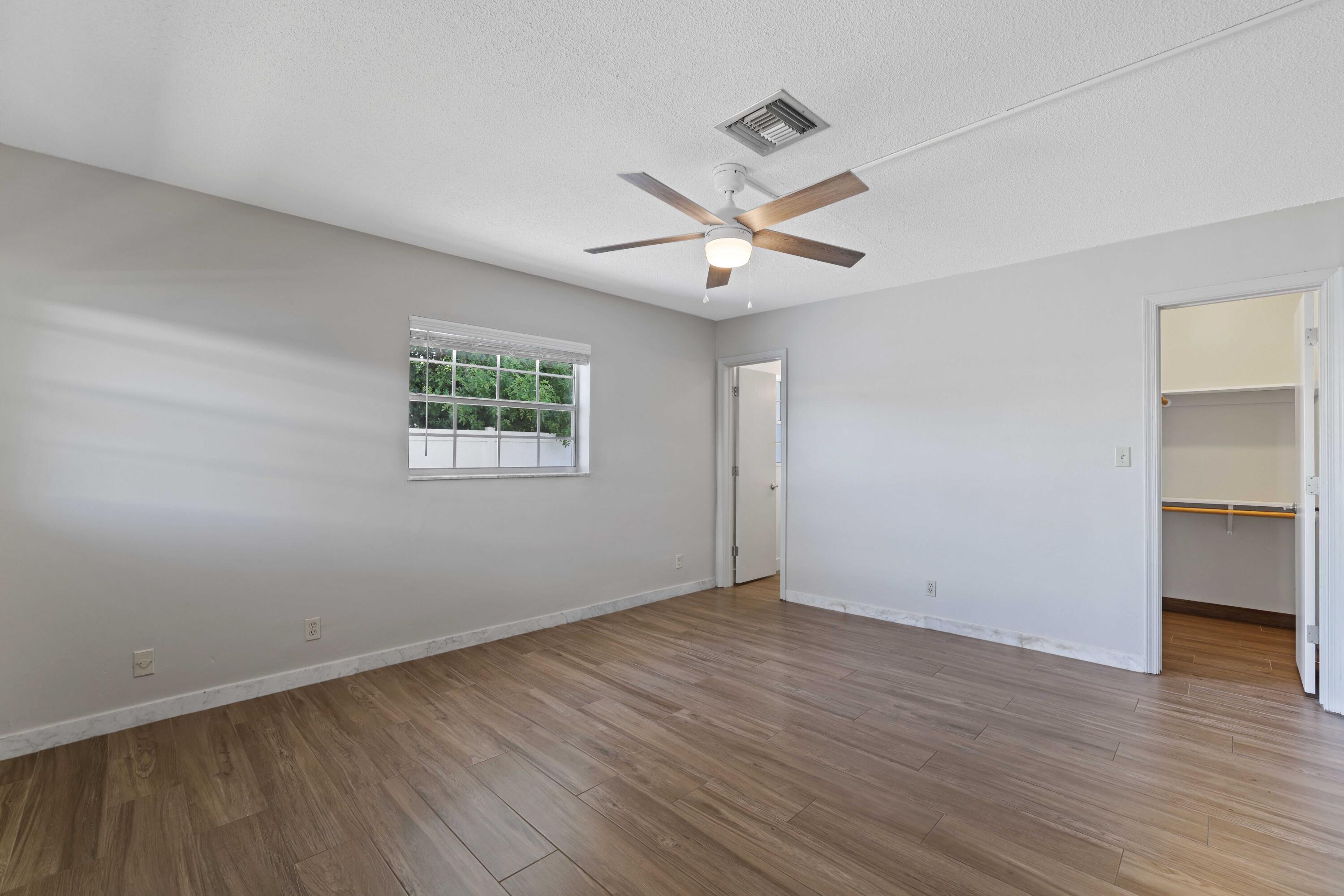 420 NE 11th Avenue 1-2