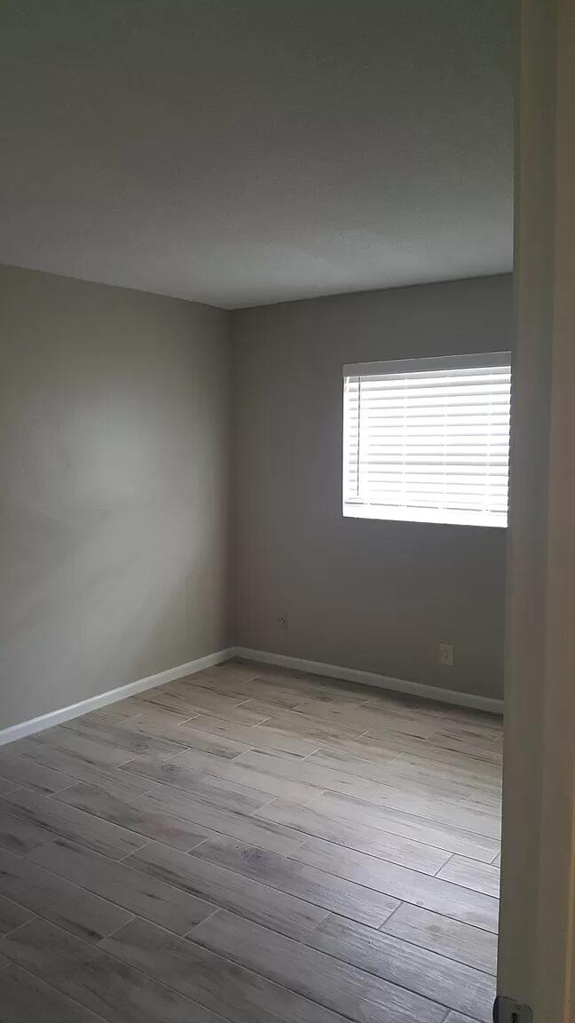 420 NE 11th Avenue 1-2